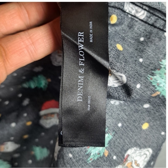 NWT Denim & Flower Ricky Singh Men's Large Festive Black Santa Shirt - Picture 9 of 11